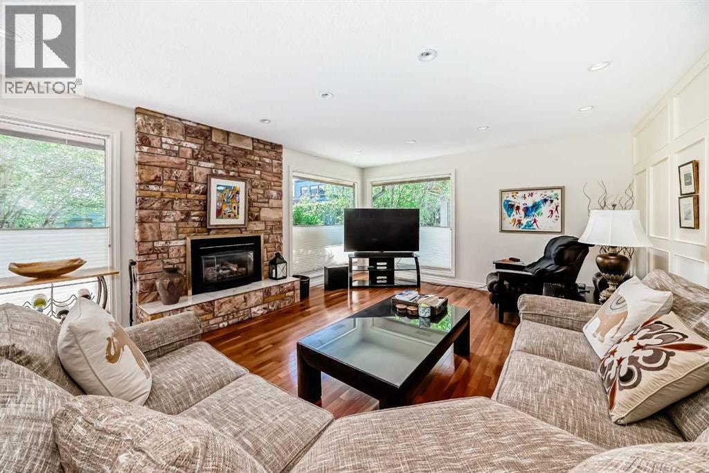123 Varsity Estates Grove NW — photo 22