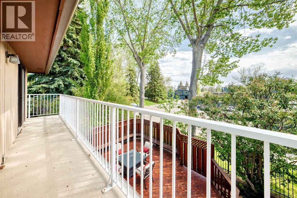 123 Varsity Estates Grove NW — photo 36