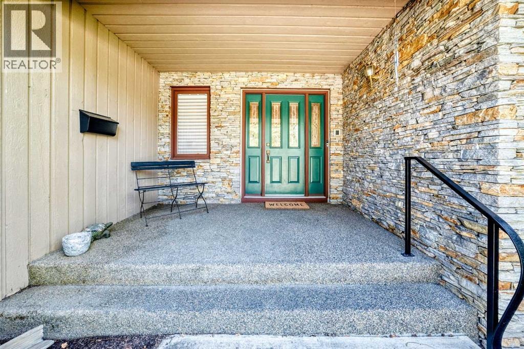 123 Varsity Estates Grove NW — photo 3