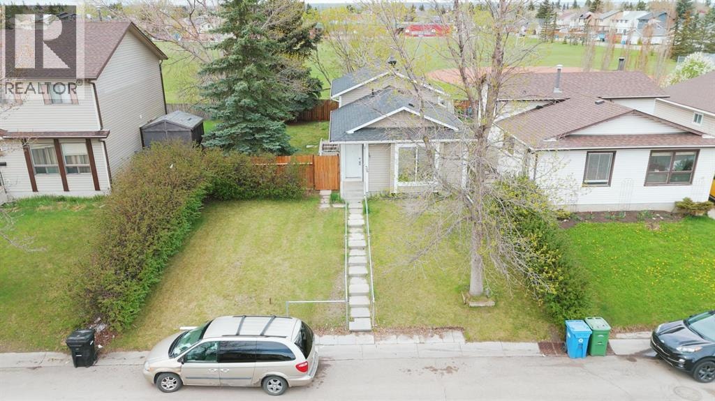 36 Castleglen Way NE — photo 4