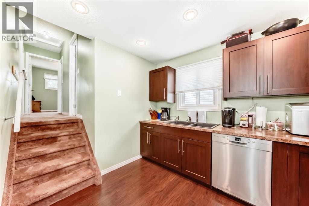 36 Castleglen Way NE — photo 10
