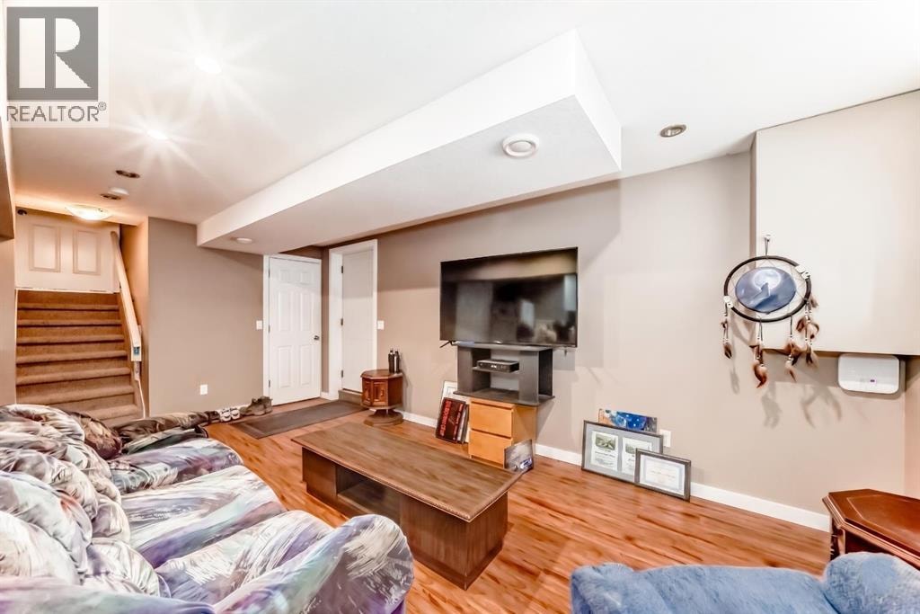 36 Castleglen Way NE — photo 21