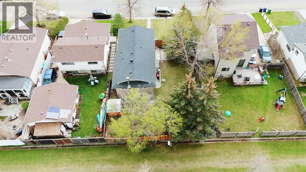 36 Castleglen Way NE — photo 44