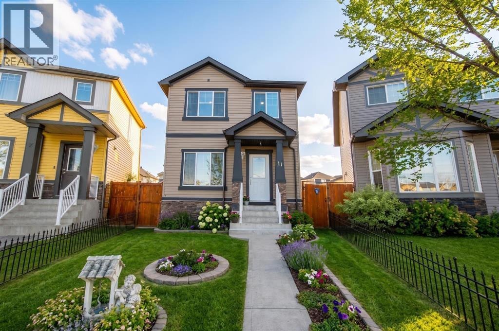 11 Saddlebrook Mews NE
