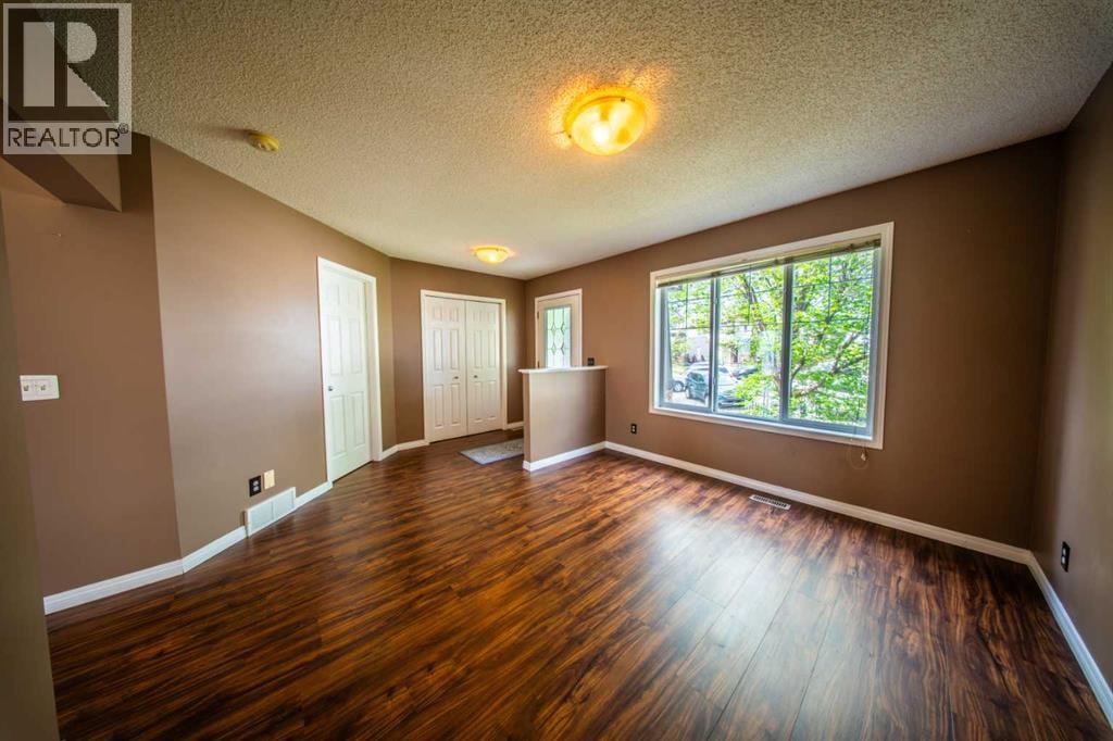 11 Saddlebrook Mews NE — photo 5