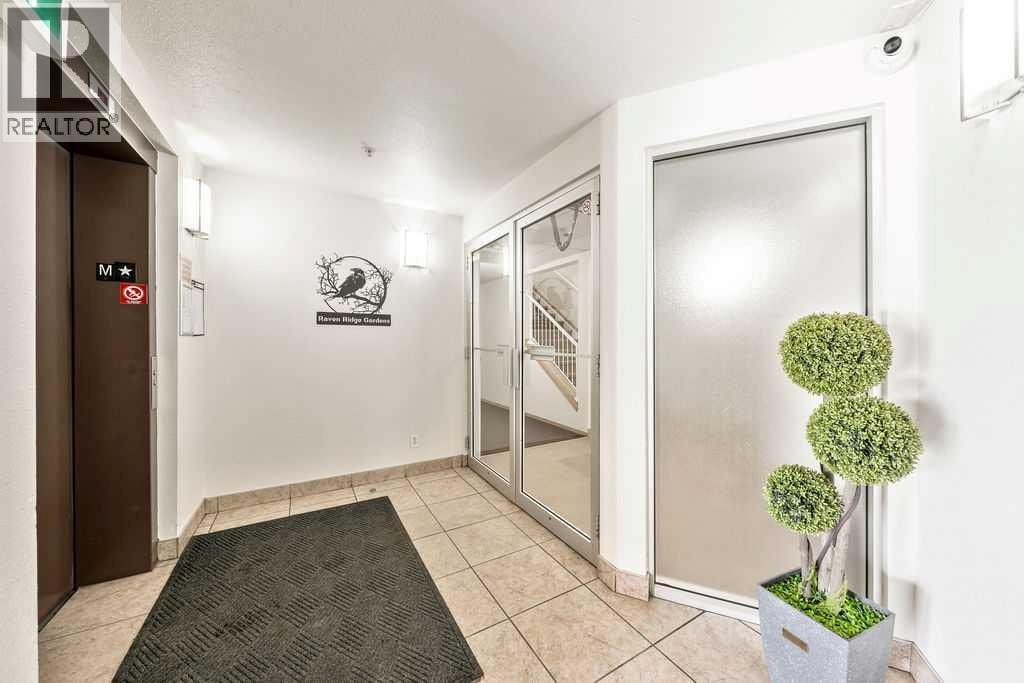 103, 92 Saddletree Court NE — photo 16