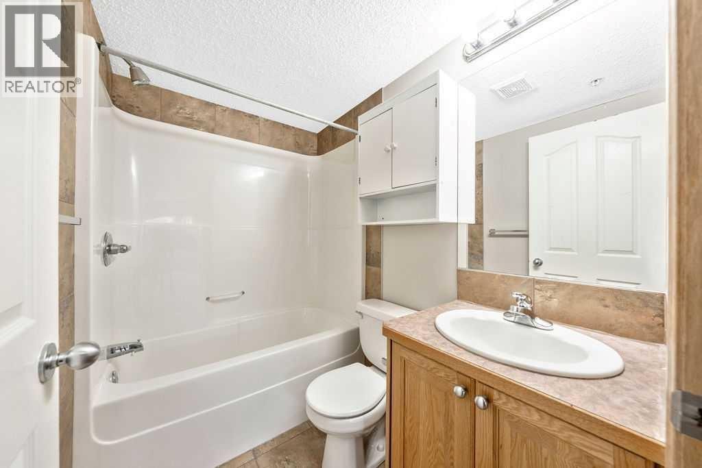 103, 92 Saddletree Court NE — photo 10