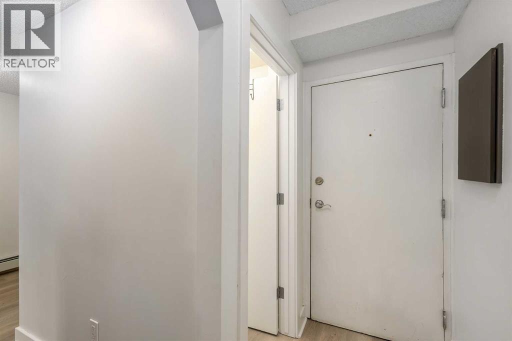 101, 655 Meredith Road NE — photo 3