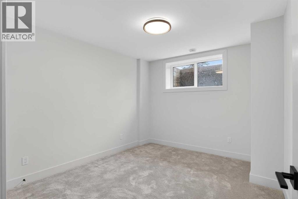 2533 2 Avenue NW — photo 44