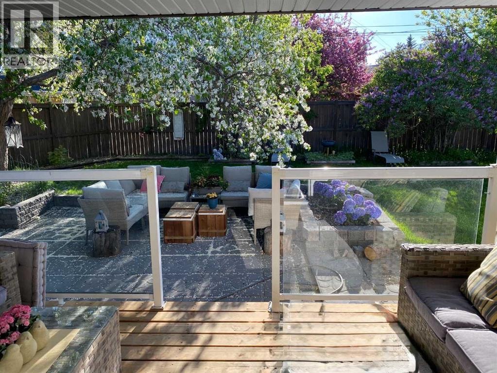 223 45 Street SW — photo 50