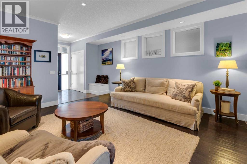 448 13 Street NW — photo 9