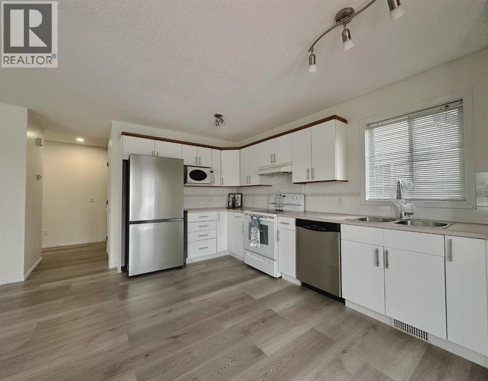 139 Bridlewood Circle SW — photo 4