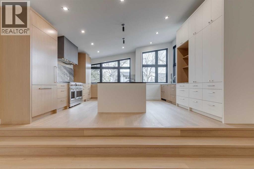 3423 23 Street NW — photo 3