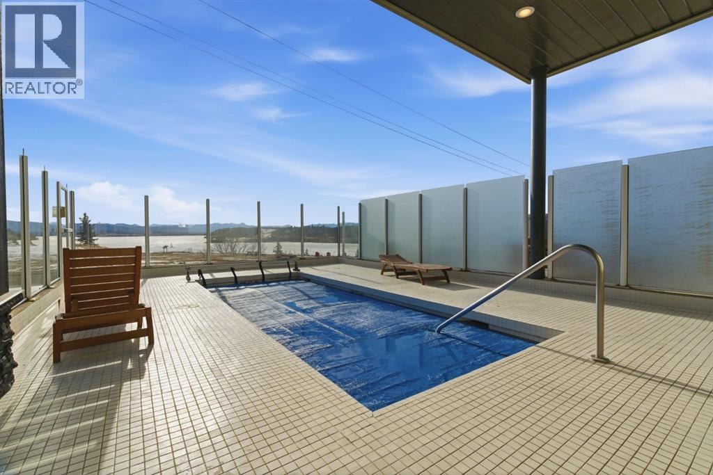 212 Cottageclub Crescent — photo 40