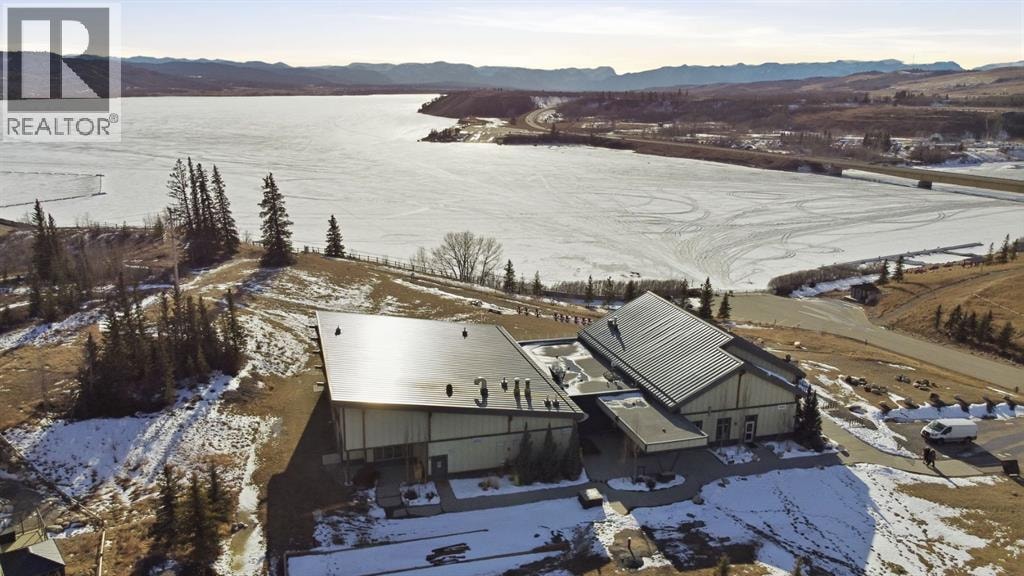 212 Cottageclub Crescent — photo 36