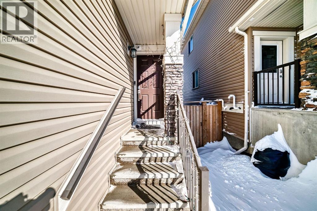 56 Nolanhurst Crescent NW — photo 2