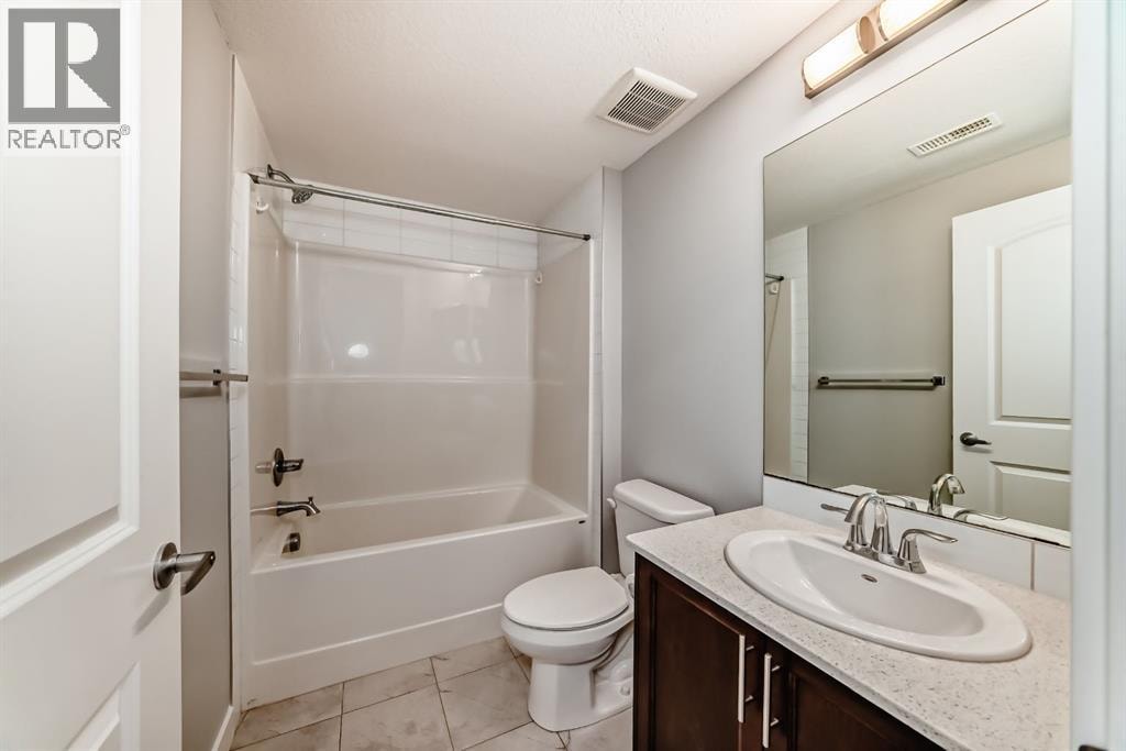 56 Nolanhurst Crescent NW — photo 35