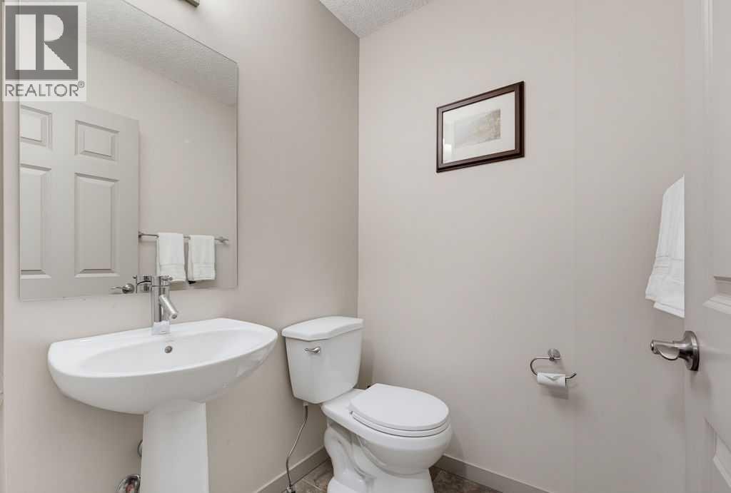 590 River Heights Crescent — photo 18