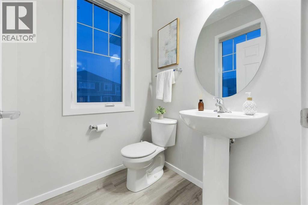 567 Osborne Drive SW — photo 27