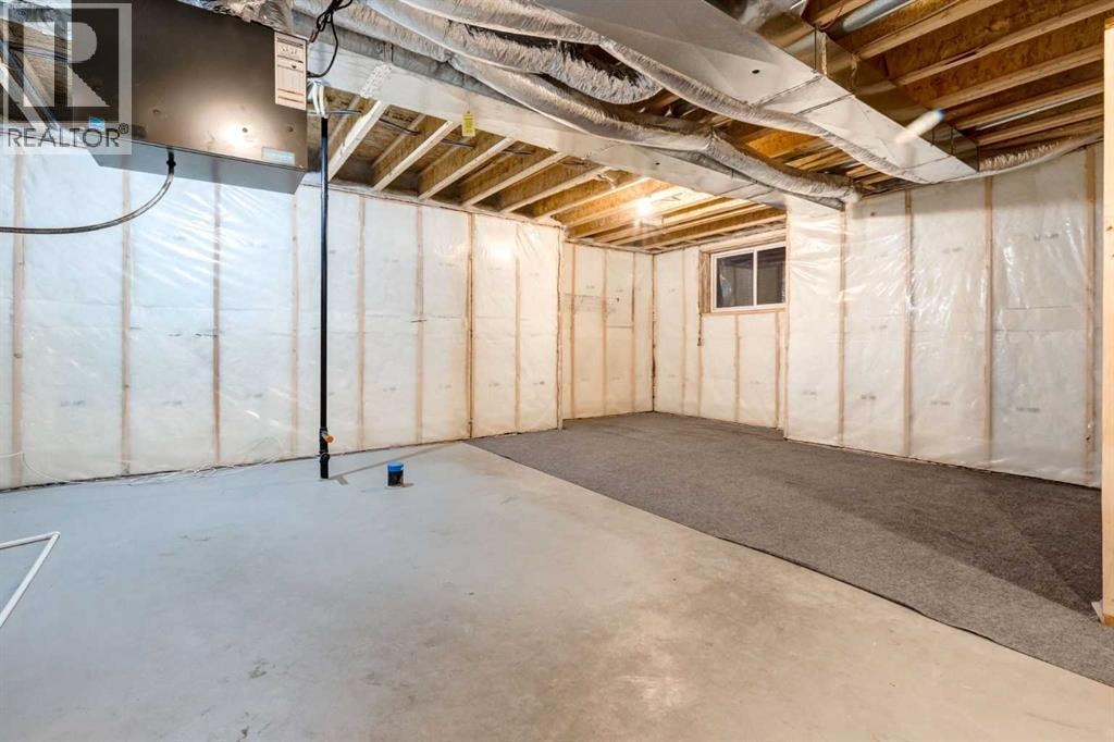 104 HILLCREST Avenue SW — photo 40