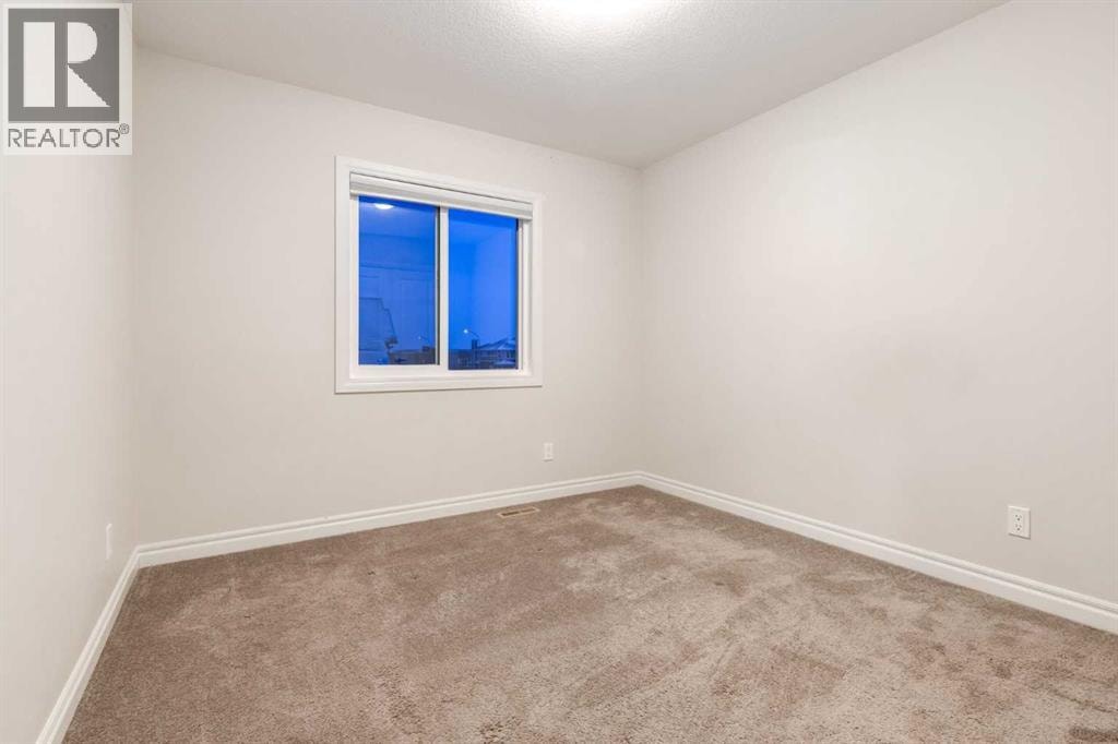 104 HILLCREST Avenue SW — photo 35