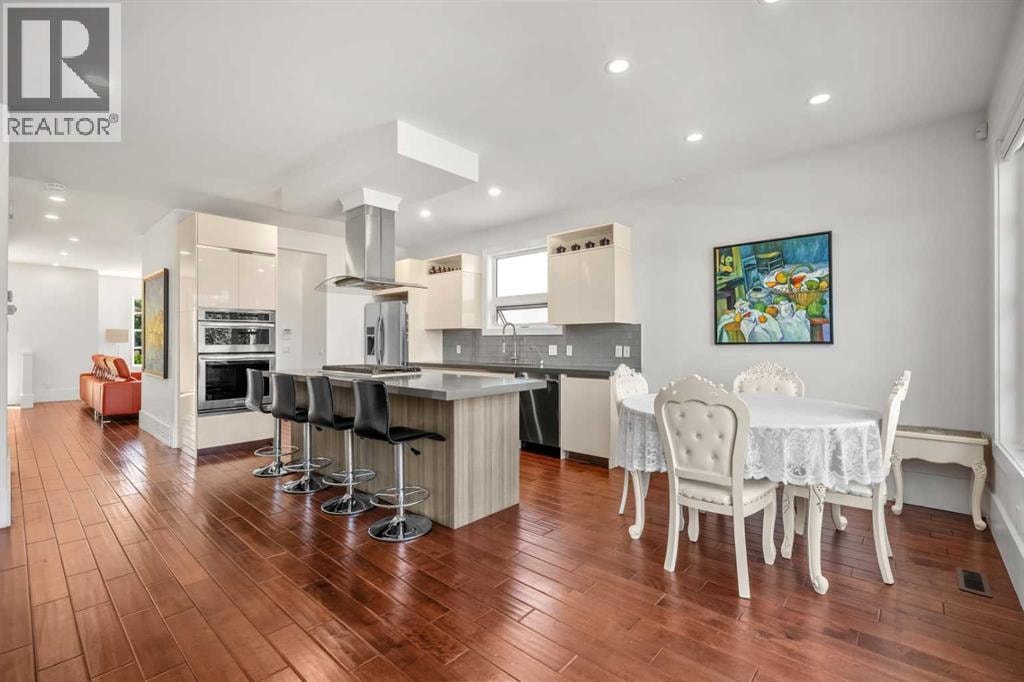 2412 28 Avenue SW — photo 13