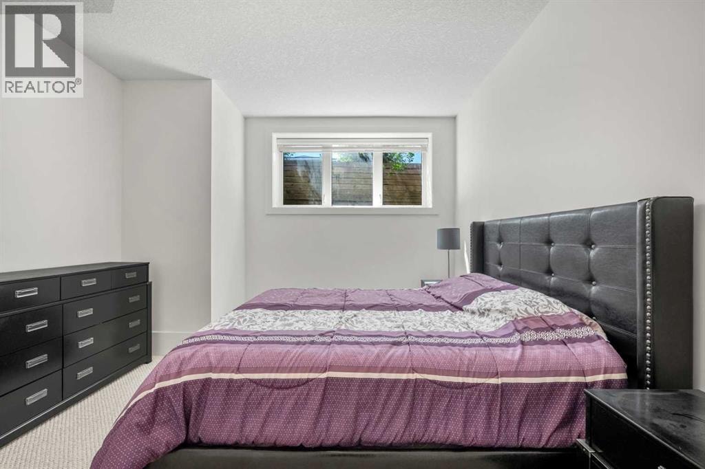 2412 28 Avenue SW — photo 34