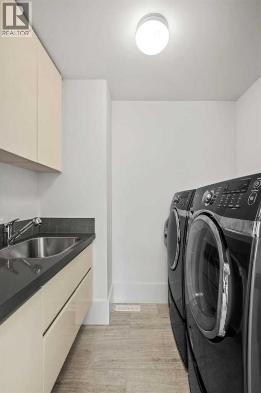 2412 28 Avenue SW — photo 32