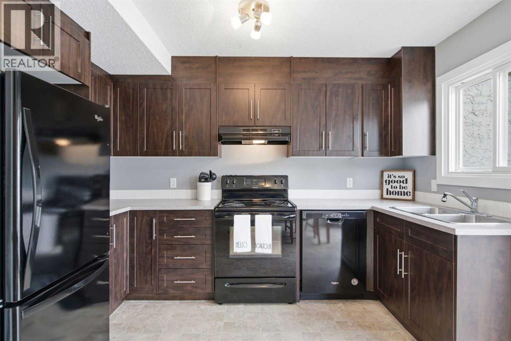 237 Deerpoint Lane SE — photo 2