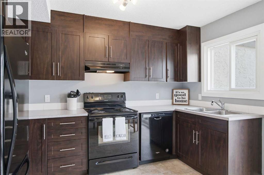 237 Deerpoint Lane SE — photo 4