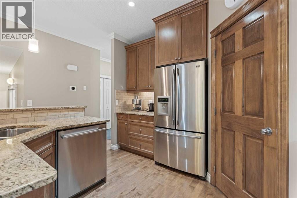 514 22 Avenue NE — photo 9