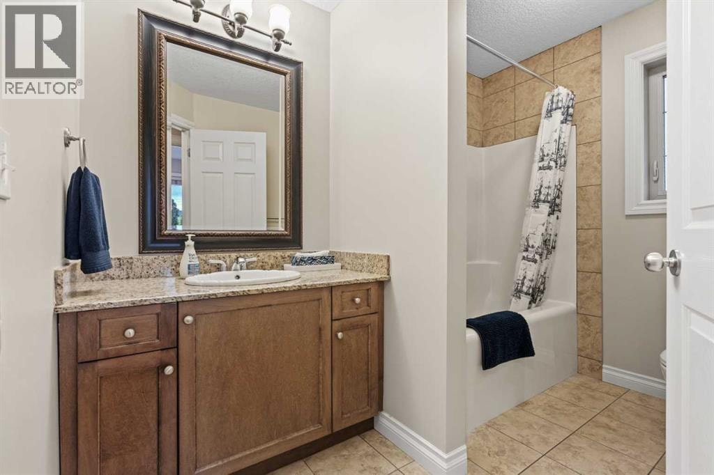 514 22 Avenue NE — photo 29
