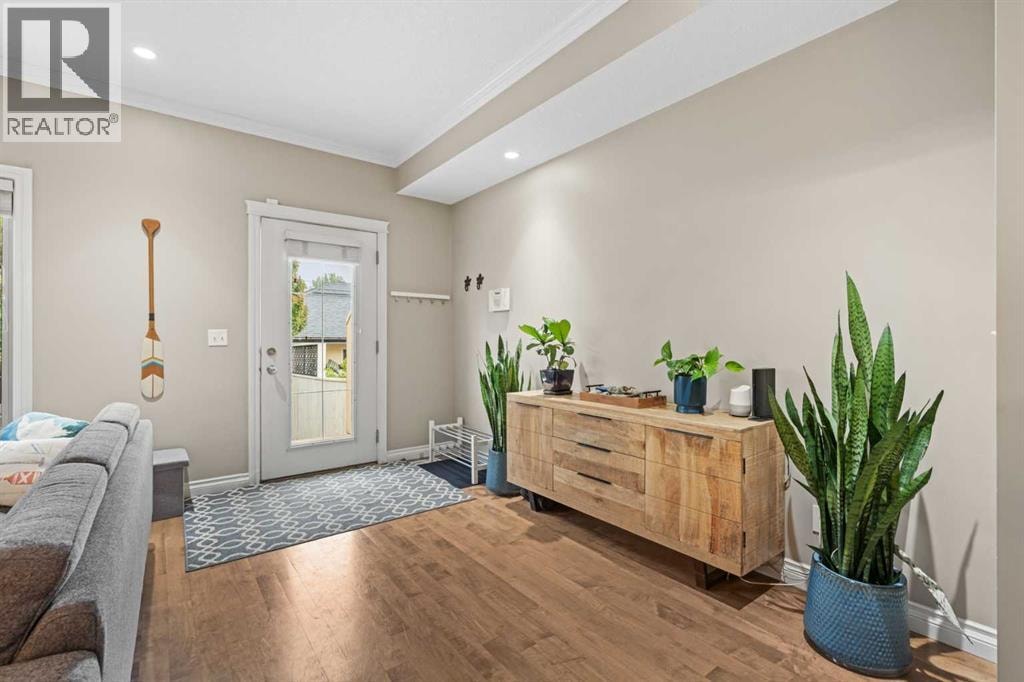 514 22 Avenue NE — photo 18