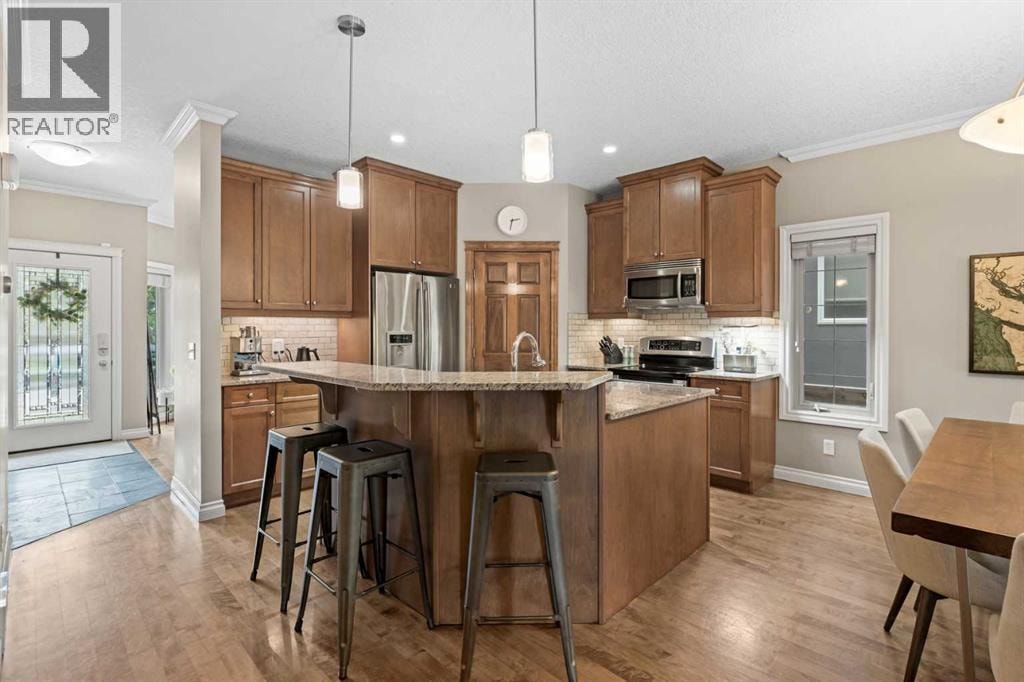 514 22 Avenue NE — photo 10