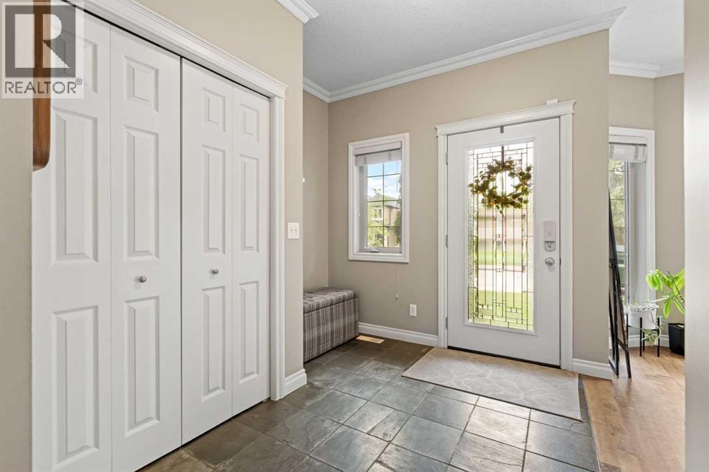 514 22 Avenue NE — photo 3