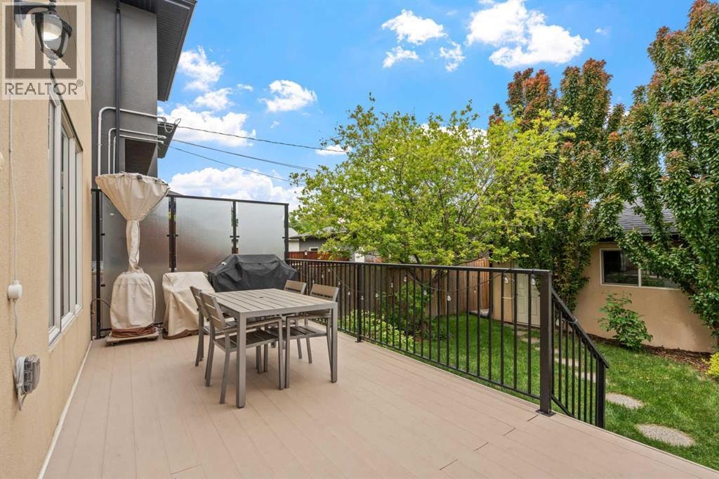 514 22 Avenue NE — photo 38