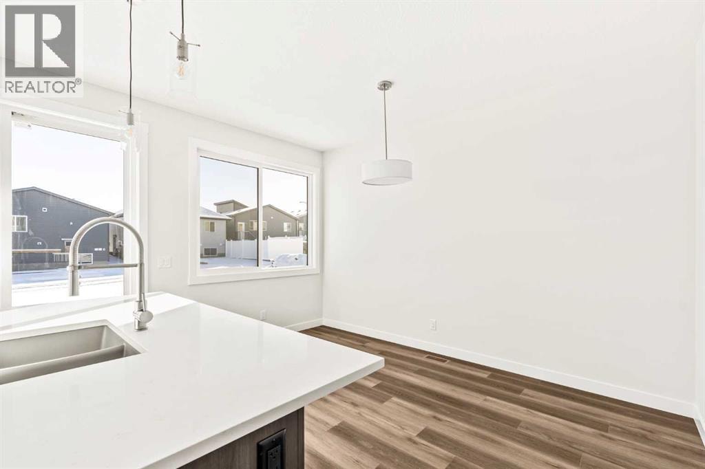 885 Livingston View NE — photo 15