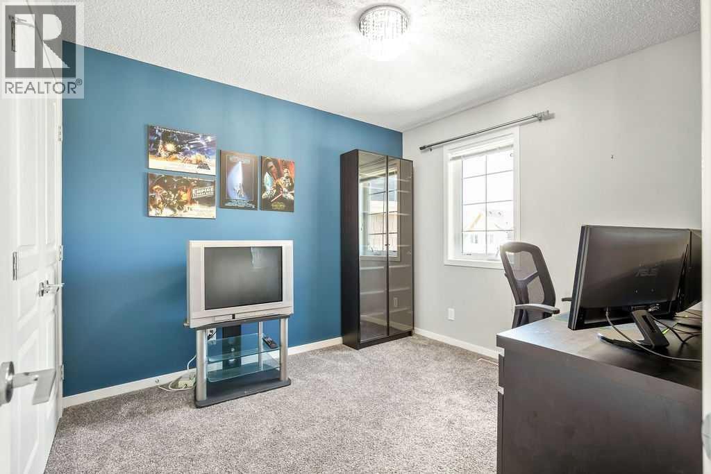 219 Mahogany Grove SE — photo 29