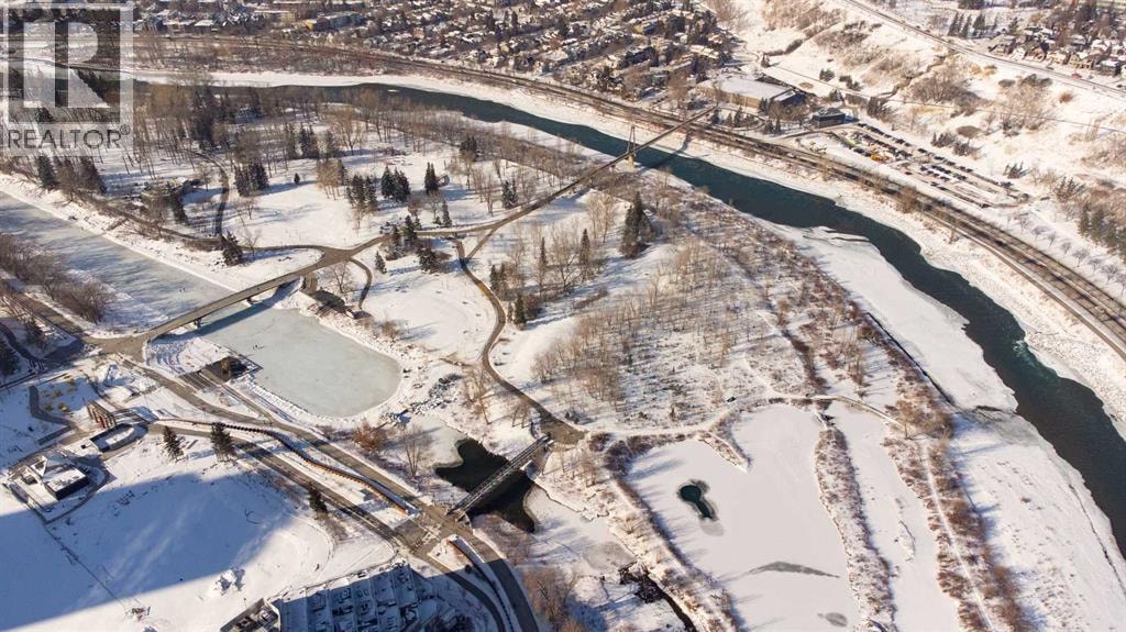 521, 222 Riverfront Avenue SW — photo 28