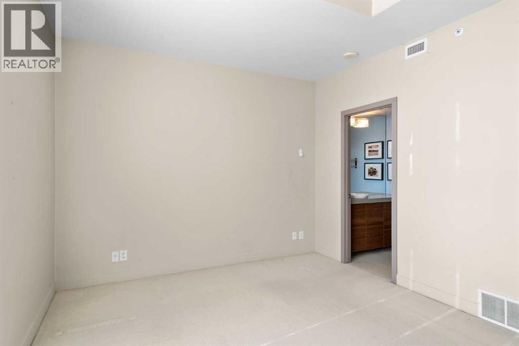 1132 12 Avenue SW — photo 26