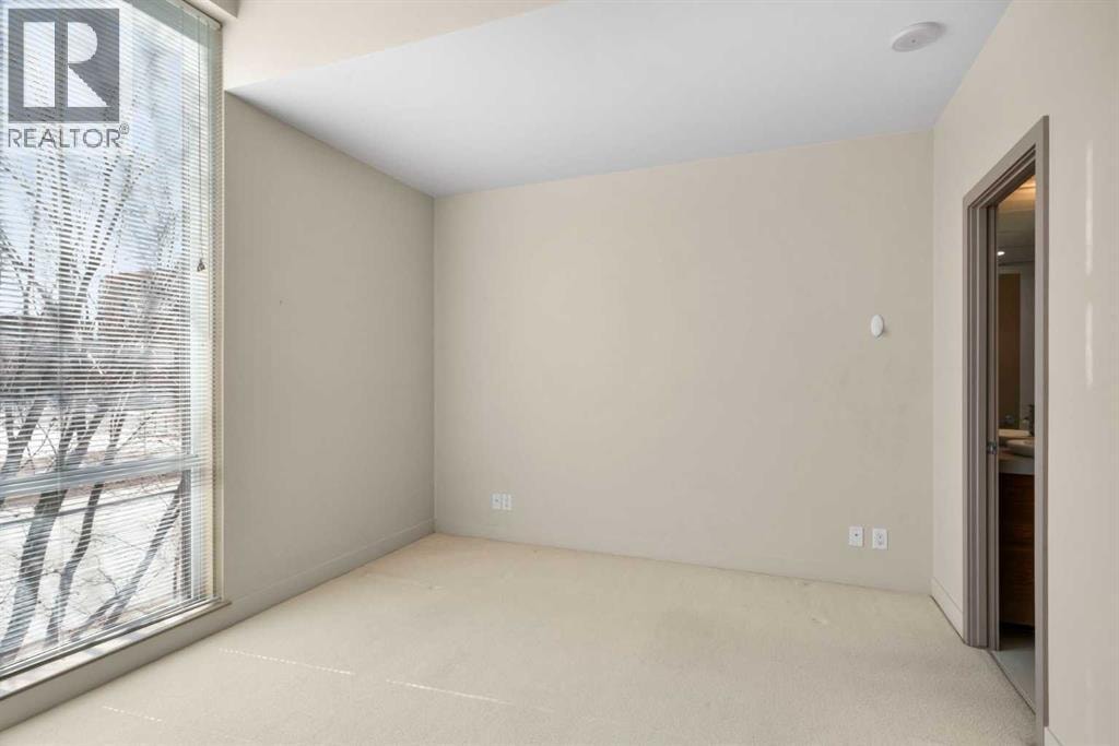 1132 12 Avenue SW — photo 24