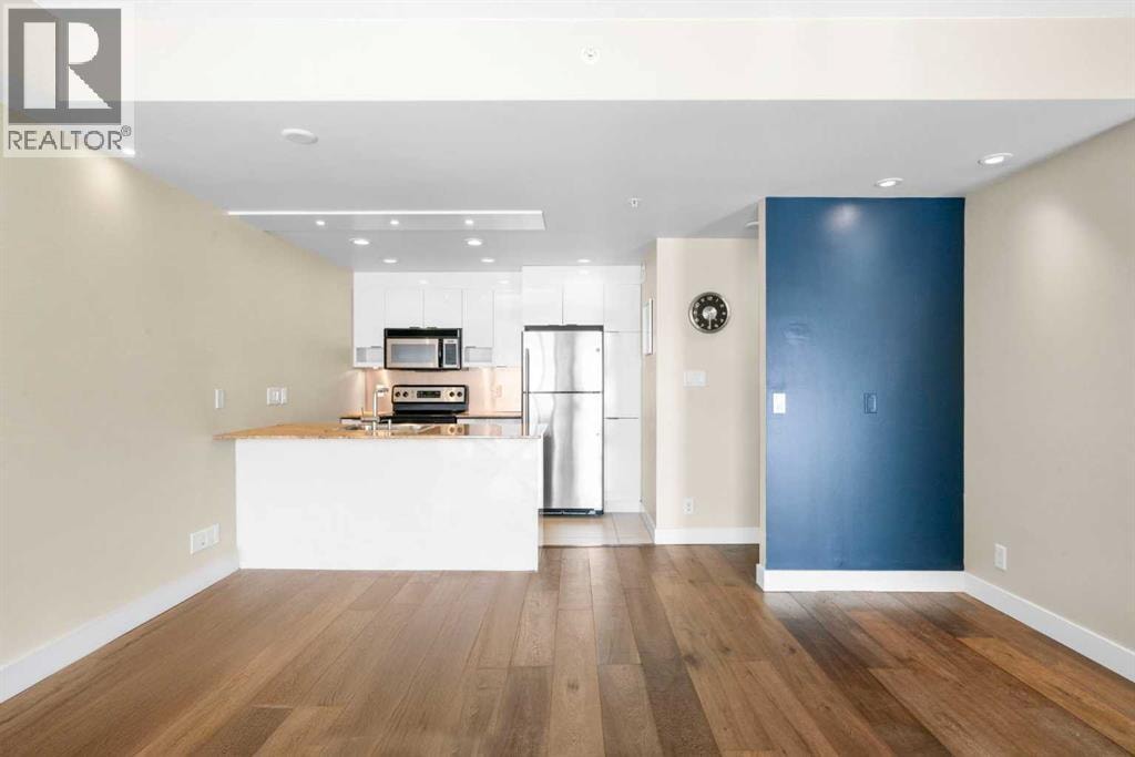 1132 12 Avenue SW — photo 10