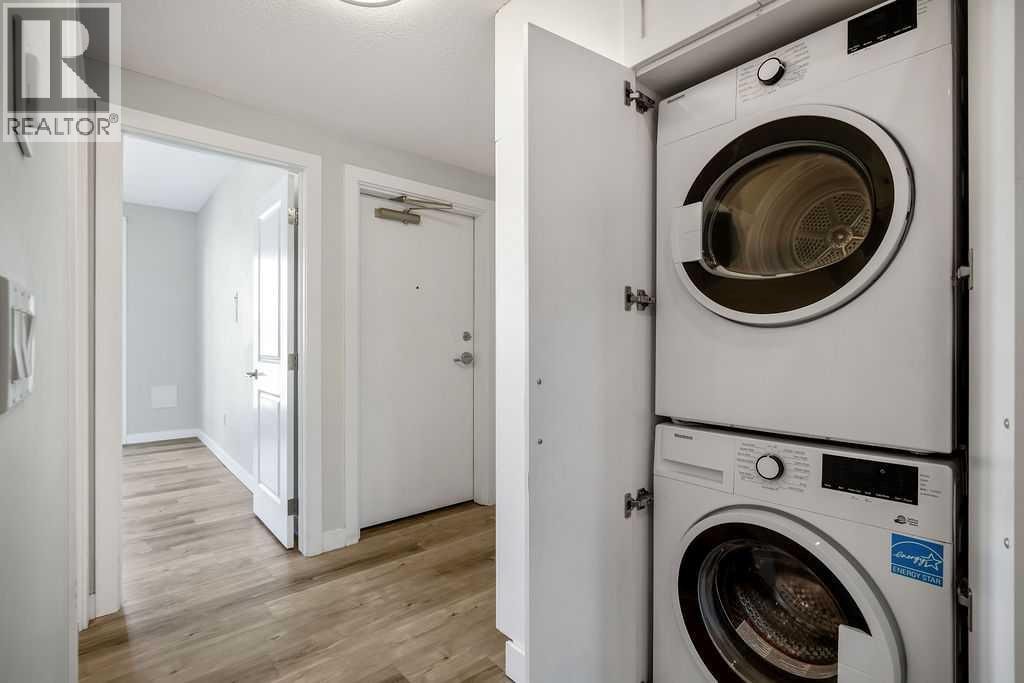 2226 Westmount Road NW — photo 9