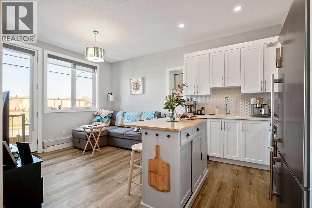 2226 Westmount Road NW — photo 10