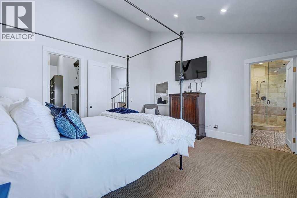 630 25 Avenue NE — photo 21