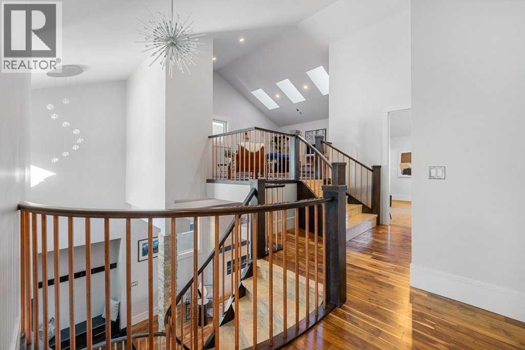 630 25 Avenue NE — photo 17