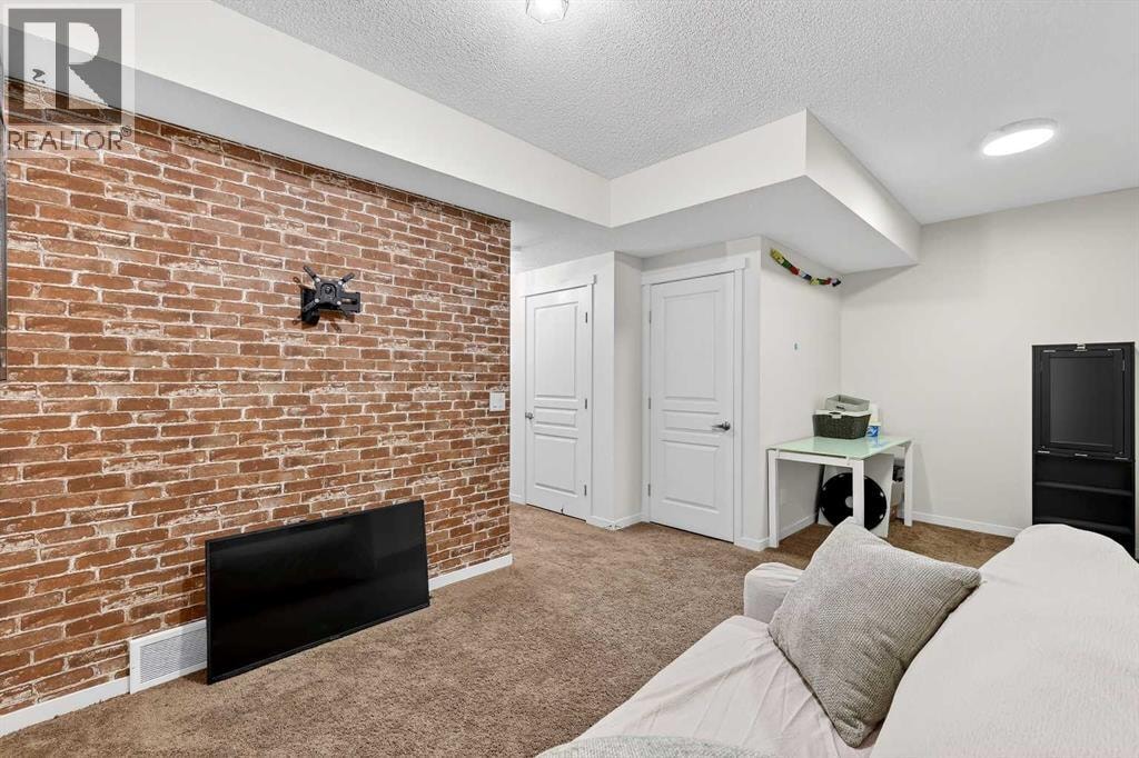 345 Mahogany Boulevard SE — photo 37