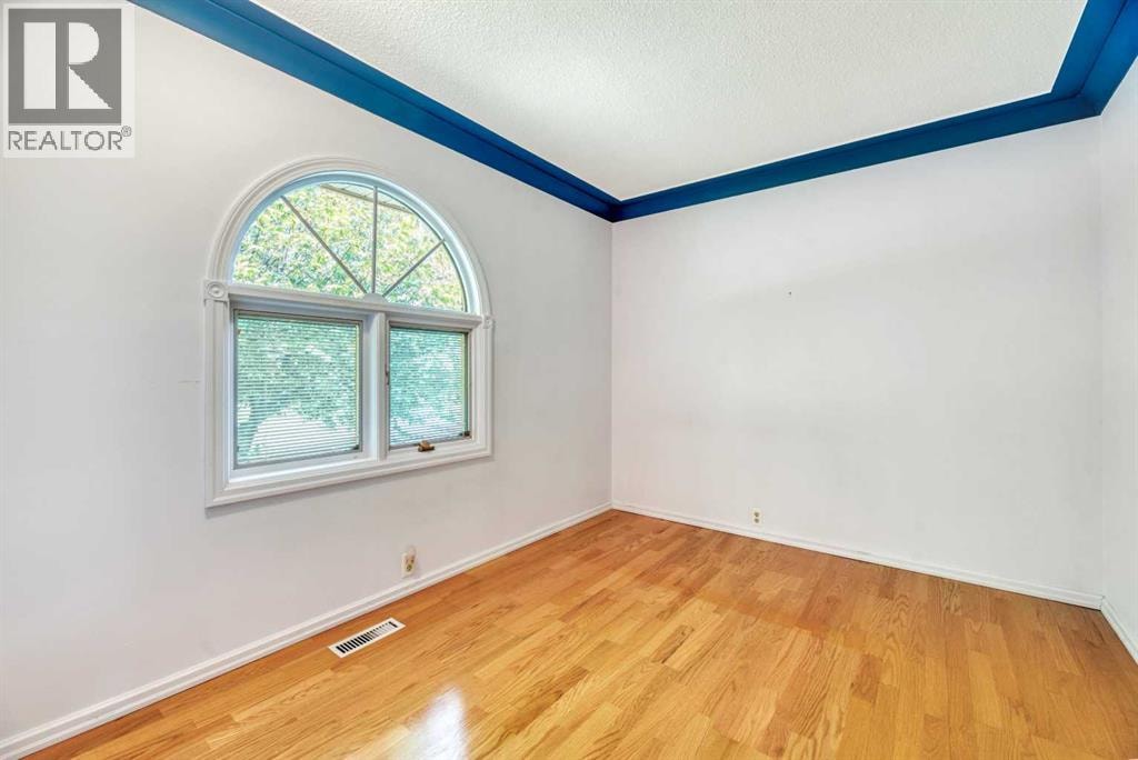 808 Canterbury Drive SW — photo 37