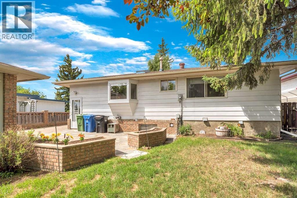 808 Canterbury Drive SW — photo 8