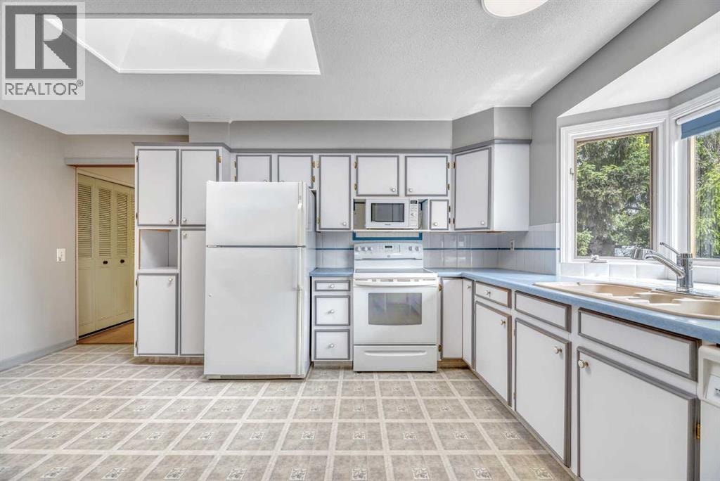 808 Canterbury Drive SW — photo 28